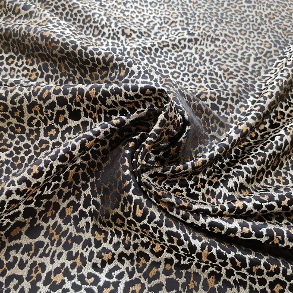Yarn Dyed Brocade Jacquard Fab - Summer Clothing Material reseña y precio